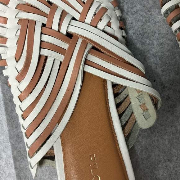 Pilcro for Anthropologie Tan and White Woven Mules - Picture 4 of 4